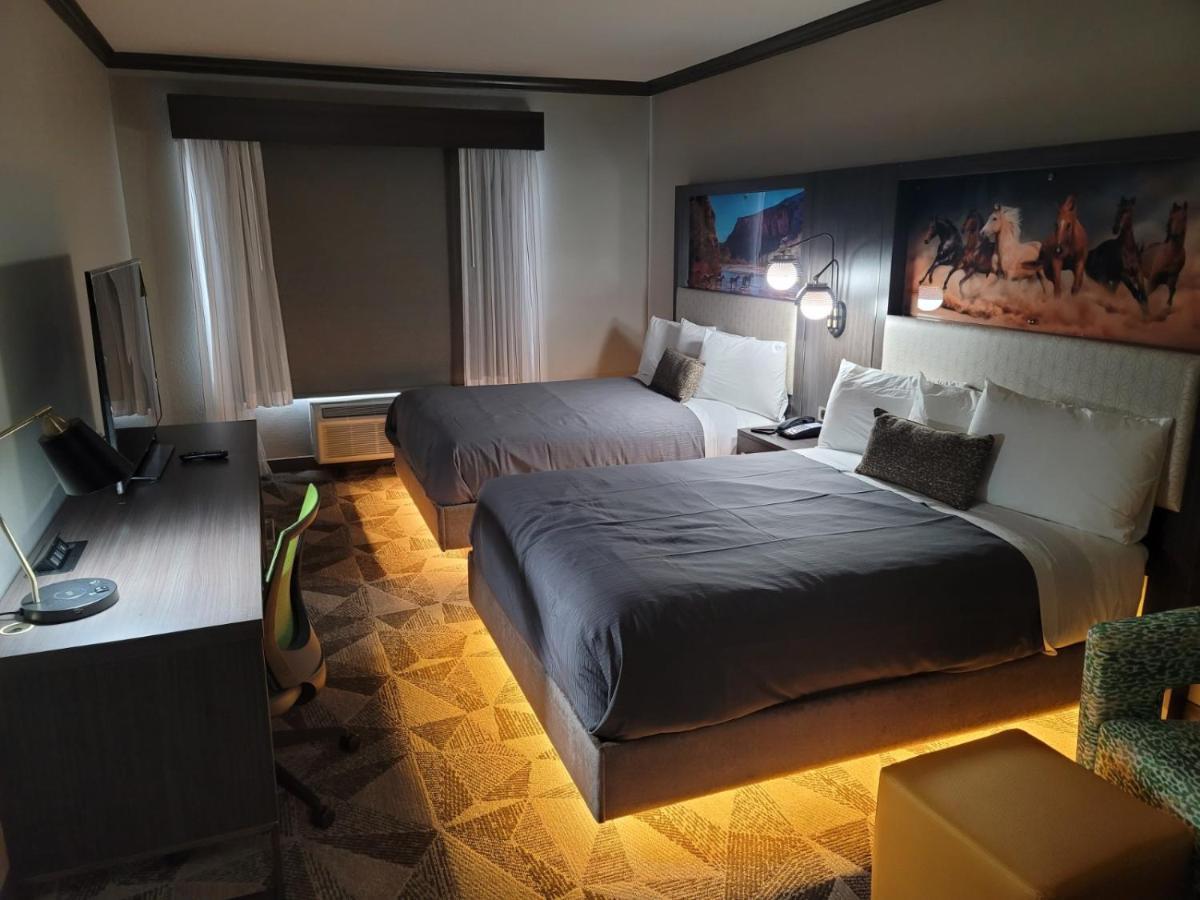 Big Country Hotel & Suites, Surestay Collection By BW Abilene Esterno foto