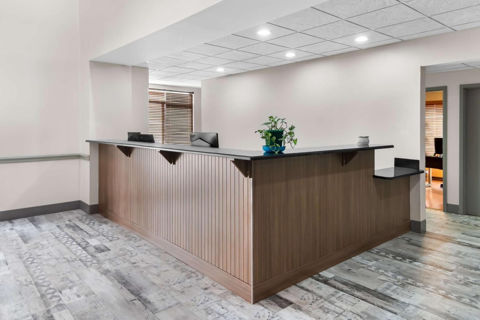 Big Country Hotel & Suites, Surestay Collection By BW Abilene Esterno foto